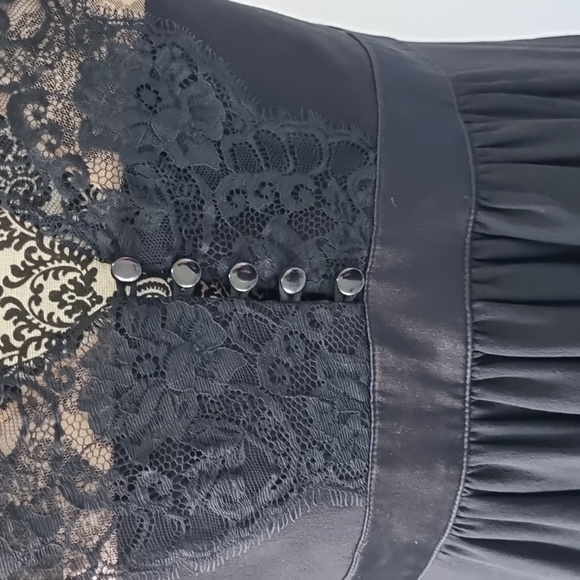 Contony, silk black/tan with lace detail dress, button-up back, v-neck, size 12 - Picture 7 of 10